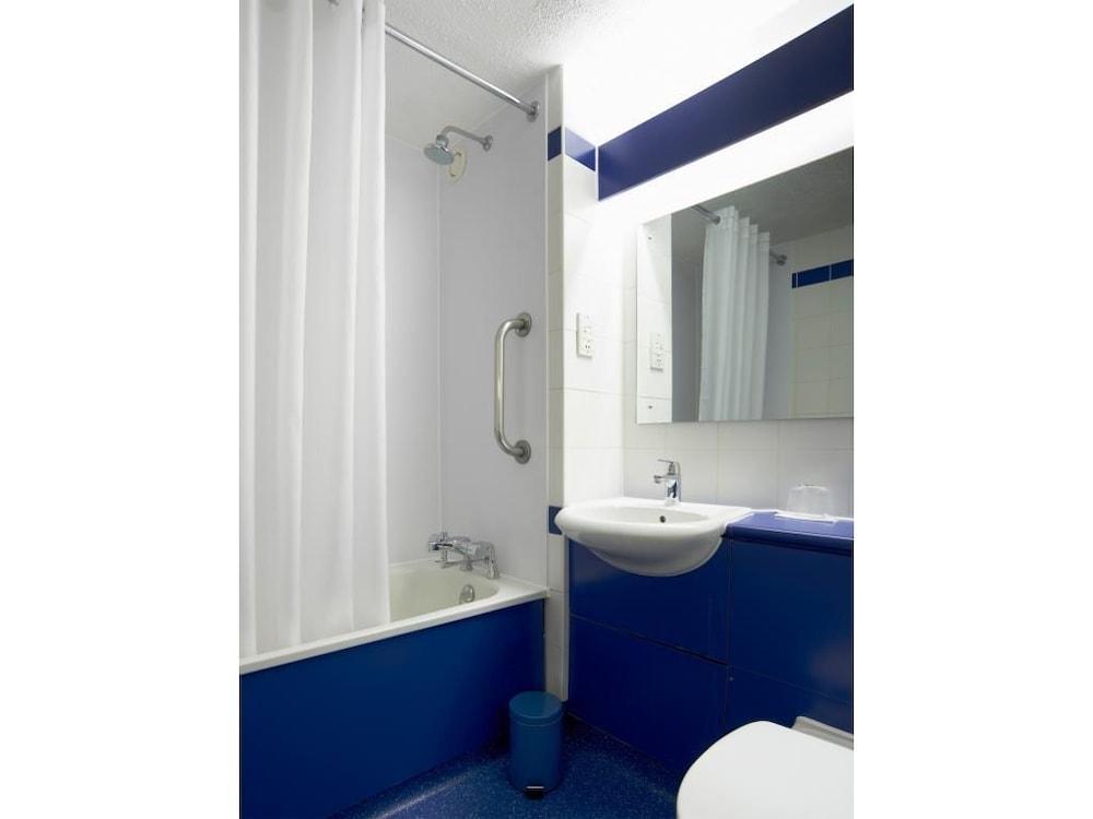 Travelodge Croydon Central Buitenkant foto
