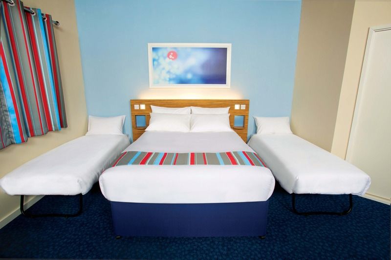 Travelodge Croydon Central Buitenkant foto