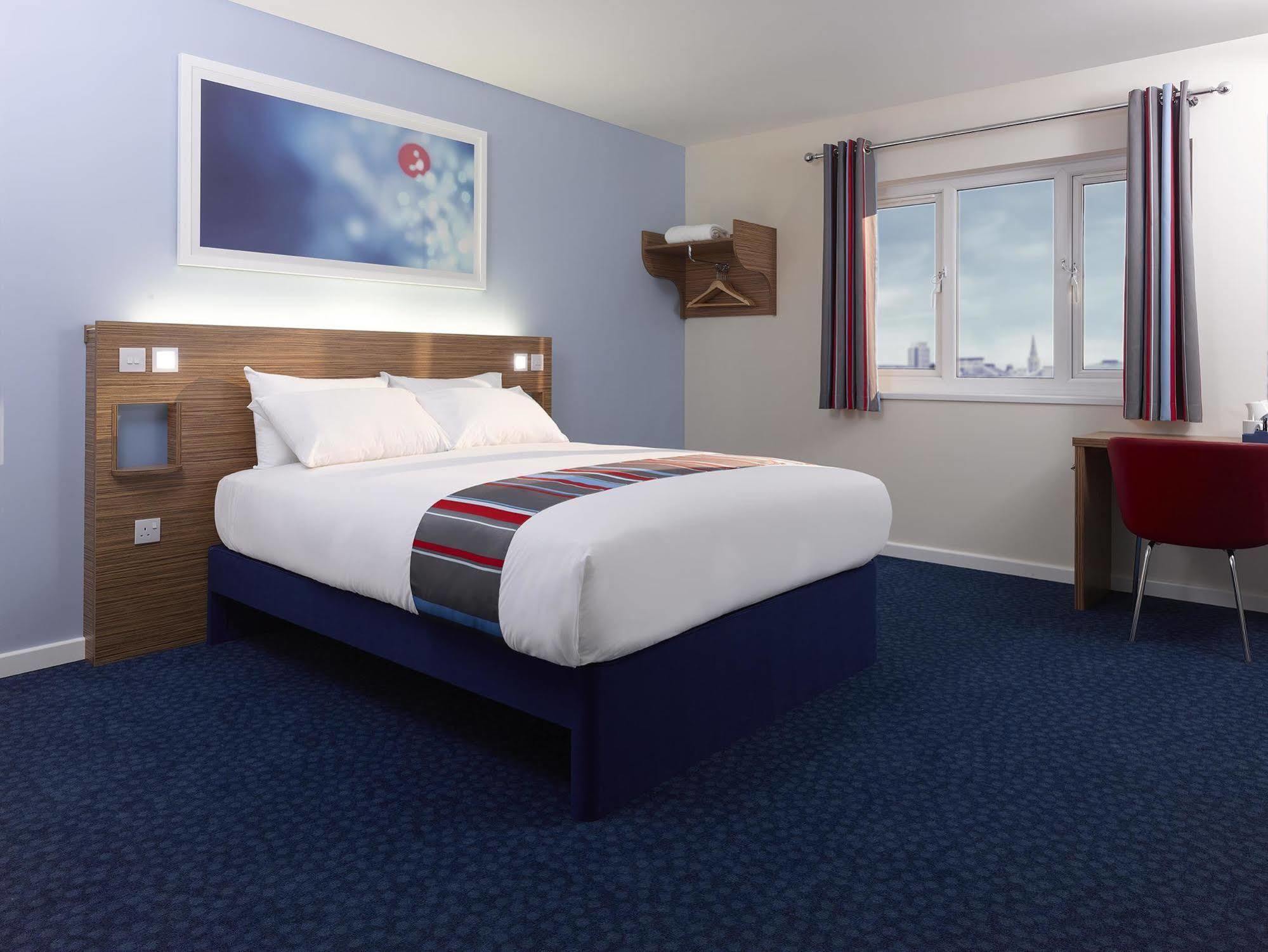 Travelodge Croydon Central Buitenkant foto