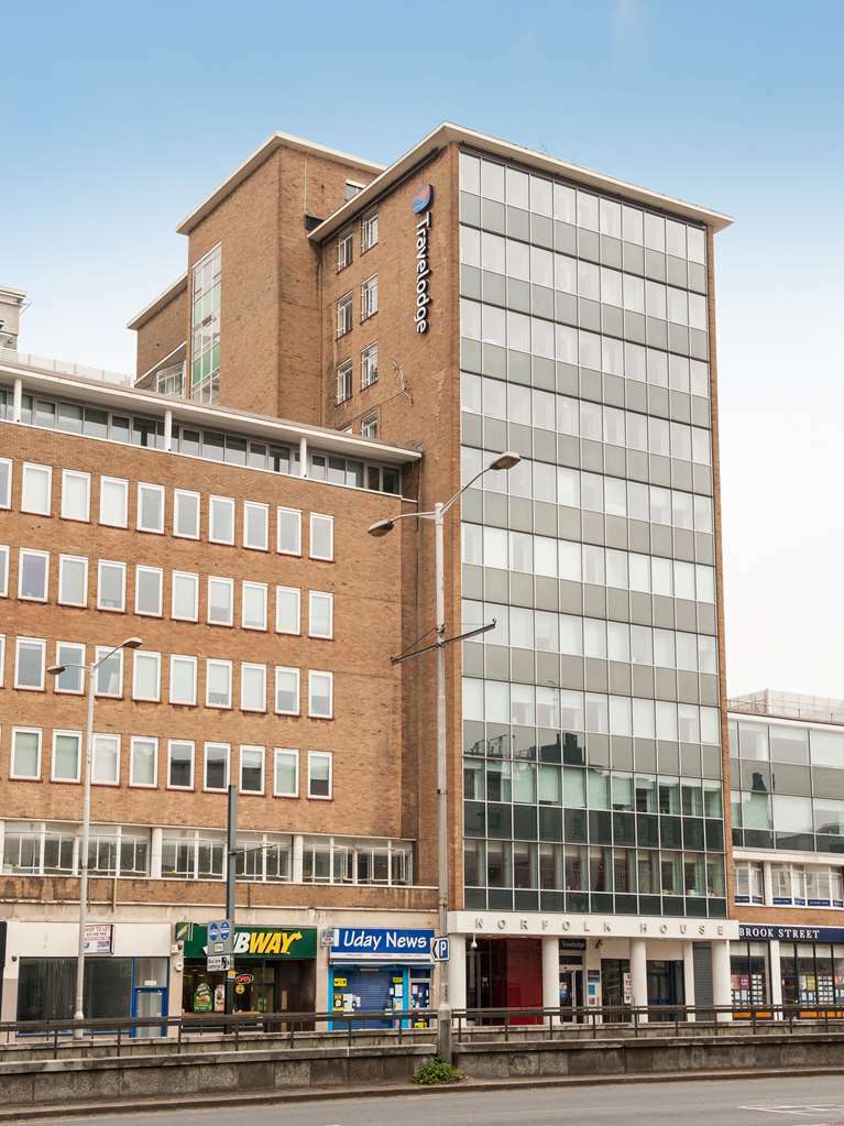 Travelodge Croydon Central Buitenkant foto